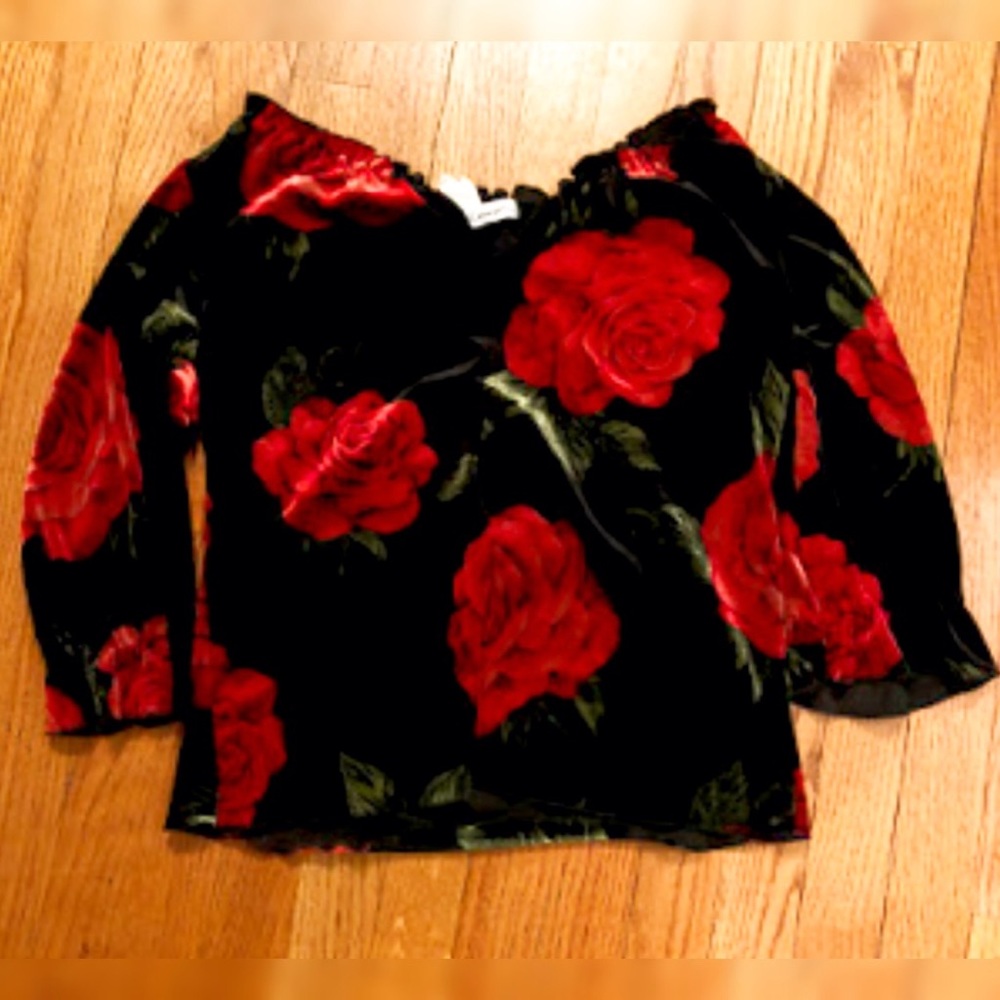 Vintage velvet rose off the shoulder top/lowcut